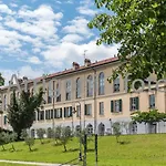 Bluelake Hostel Olginate
