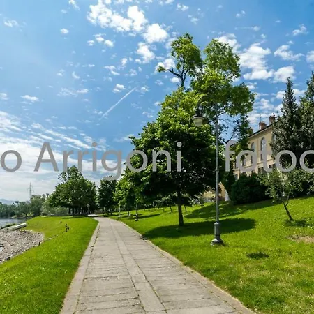 Bluelake Auberge de jeunesse Olginate