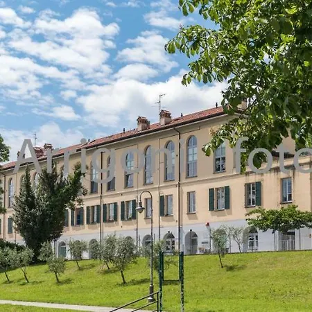 Bluelake Auberge de jeunesse Olginate