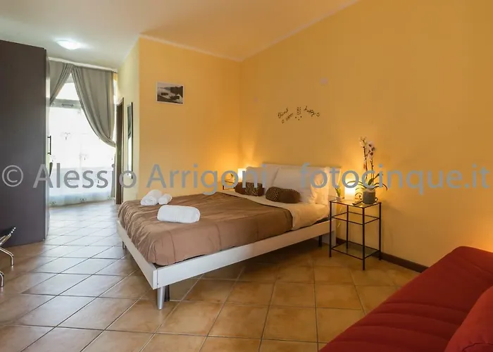 Bluelake Hostel Olginate