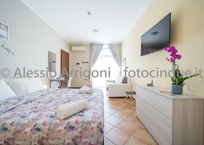Bluelake Hostel Olginate